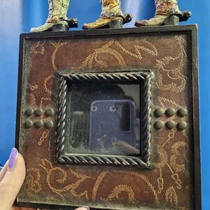 NWOT Wstrn pic frame.Nvr usd,srry dusty frm storag.W/b cleaned b4 shipping.